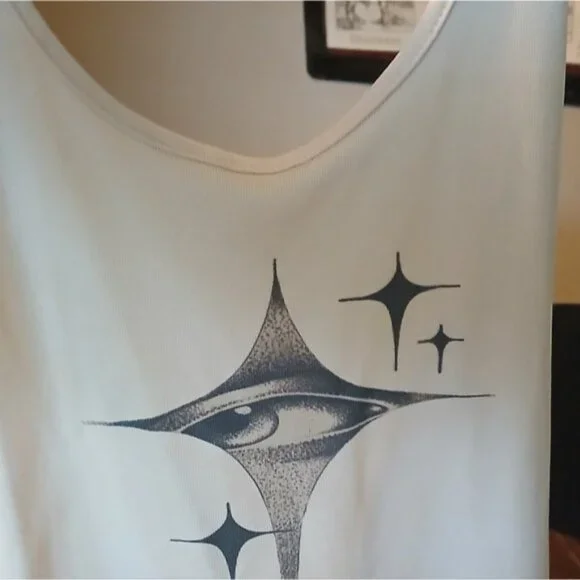 White Cream Color  Graphic Tank Top - Picture 4 of 7